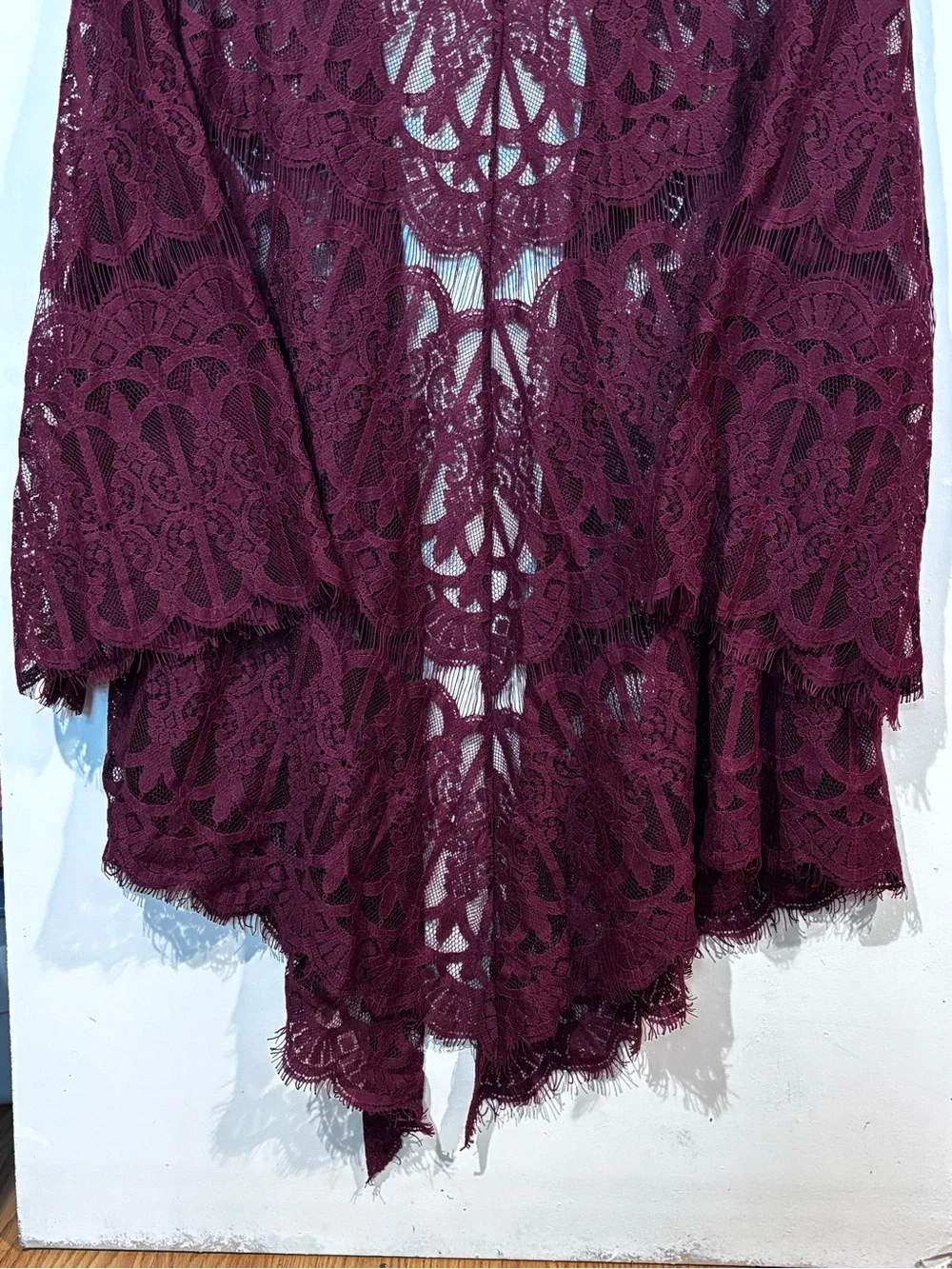 Lace Open -Front Tunic Cardigan in Burgundy